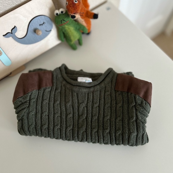 Starting Out Sweater - Picture 2 of 3